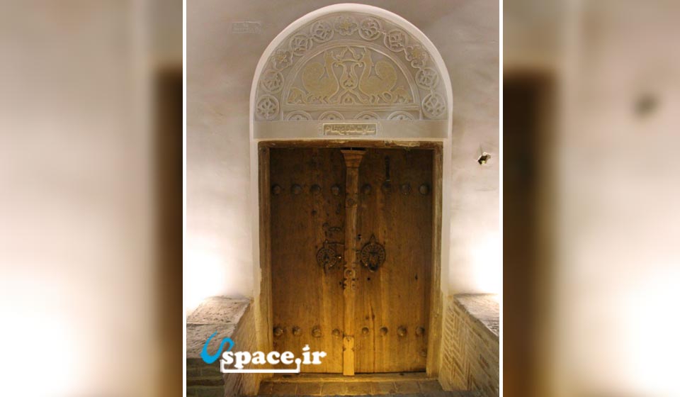 نمای درب اقامتگاه بوم گردی شجاع نظام - گلپایگان - اصفهان